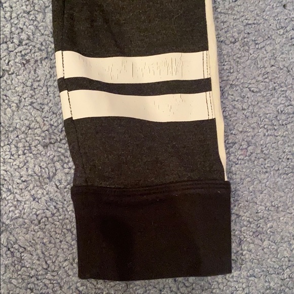 PINK Yoga Leggings - Picture 6 of 6